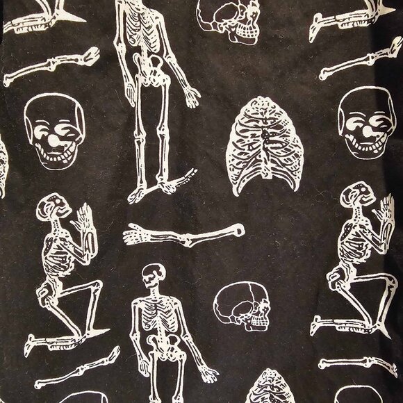 MENS CLOTHING GRAB BAG, 4 BUTTON DOWNS - Picture 12 of 13